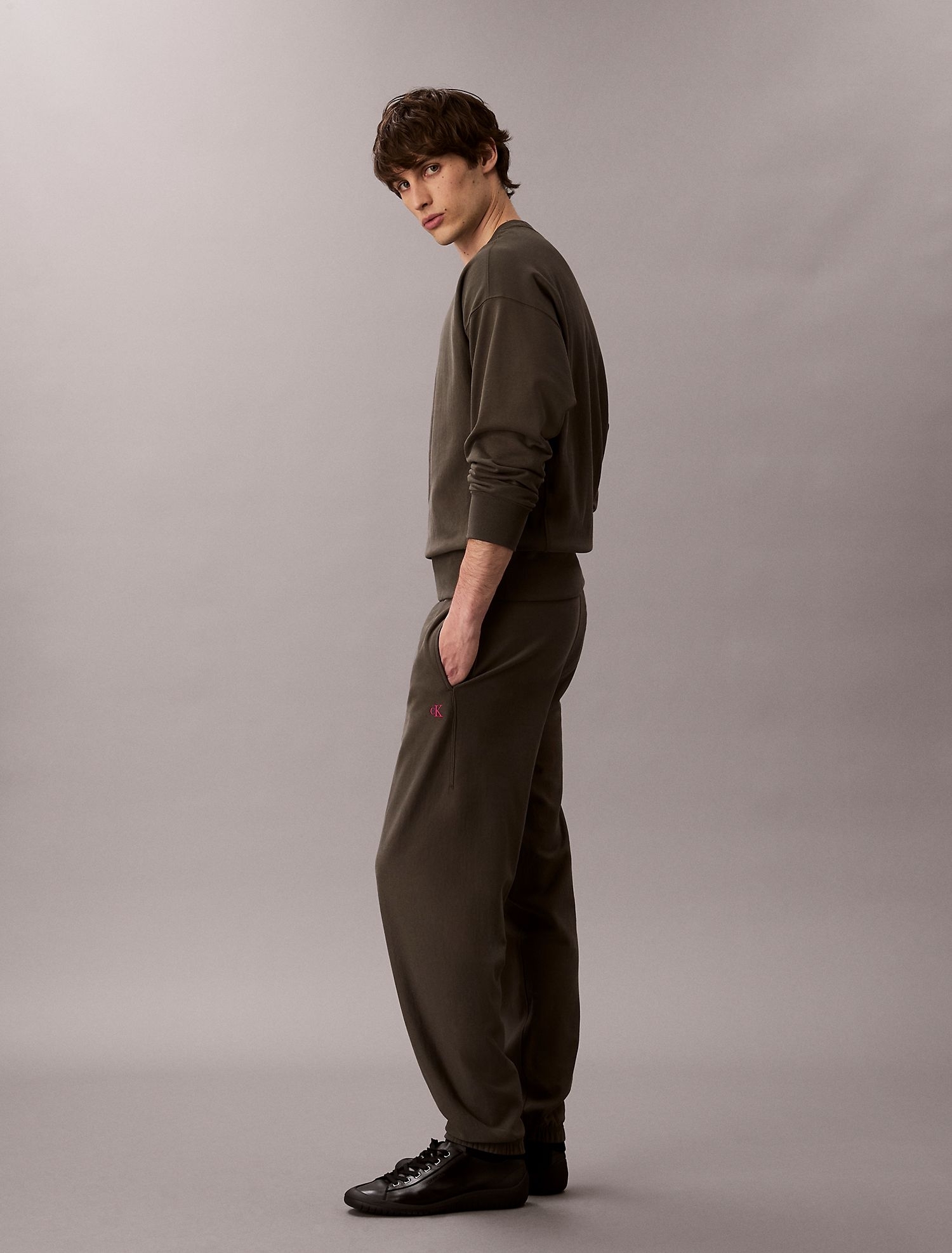 Брюки Calvin Klein Premium Fleece Joggers Beluga
