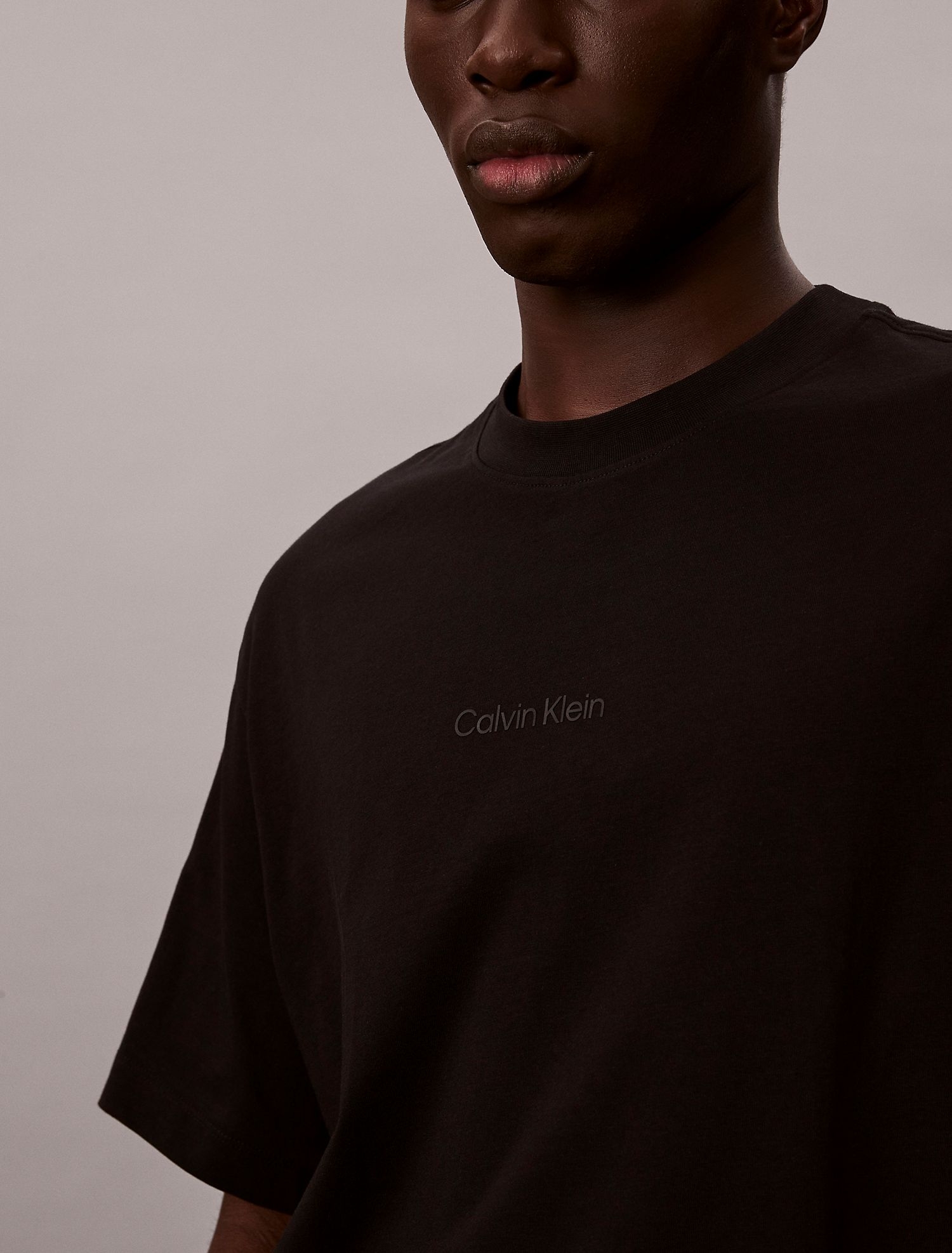 Футболка Calvin Klein Micro Logo Graphic Relaxed Black