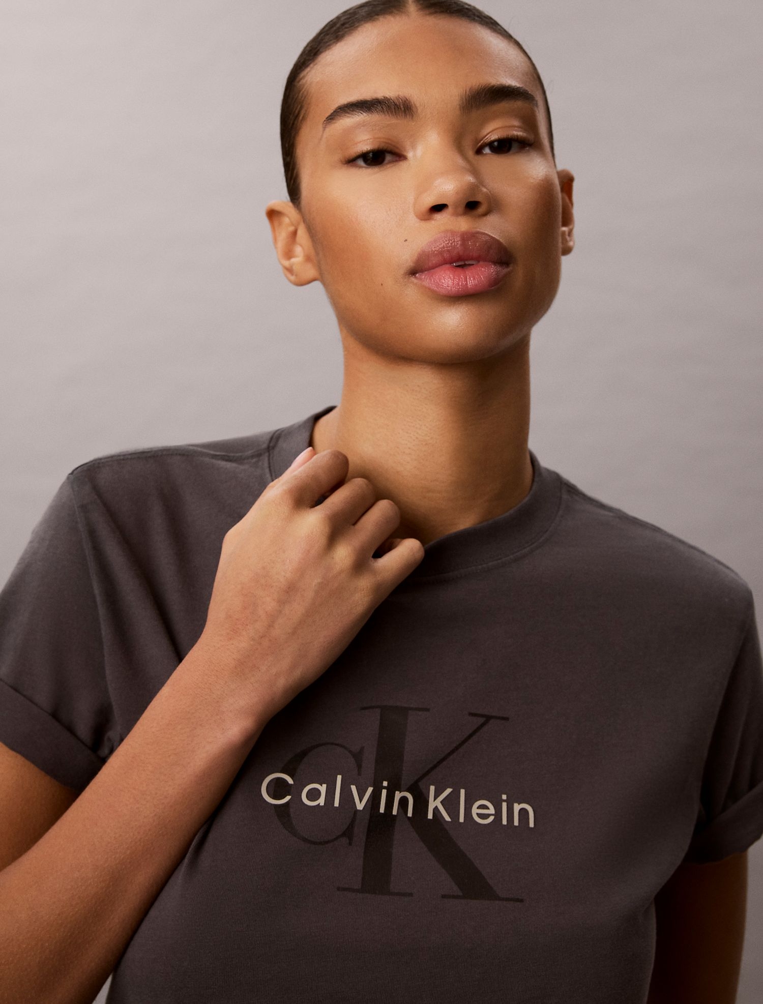 Футболка Calvin Klein Acid Wash Monologo Ebony