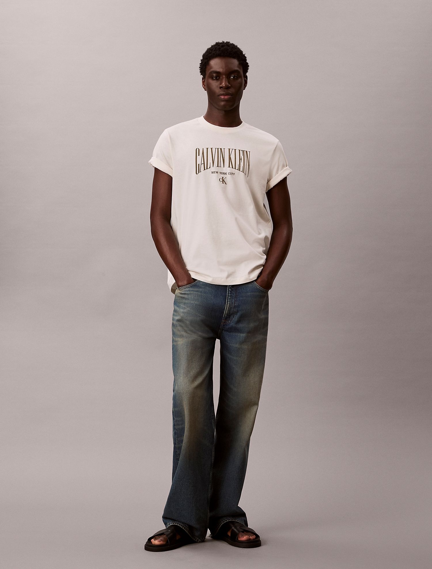 Футболка Calvin Klein Heritage Classic Relaxed Fit Tofu