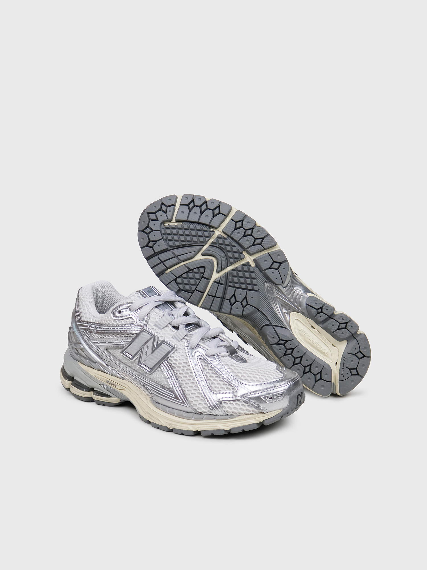Кроссовки New Balance 1906R White / Silver Distressed