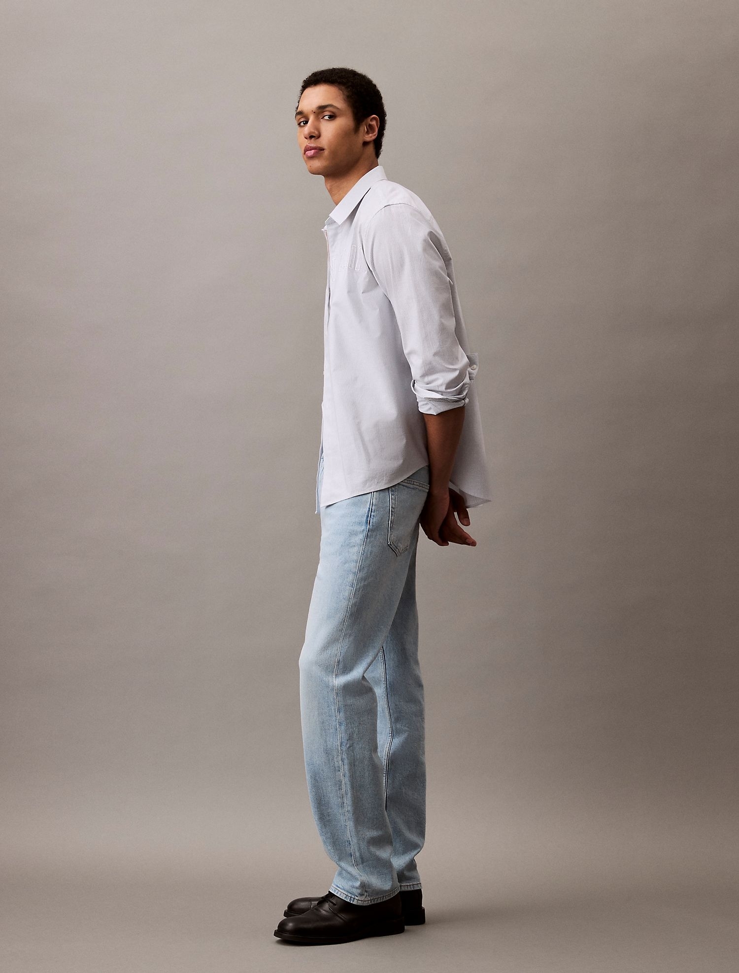 Джинсы Calvin Klein Standard Straight Fit Sand Dollar