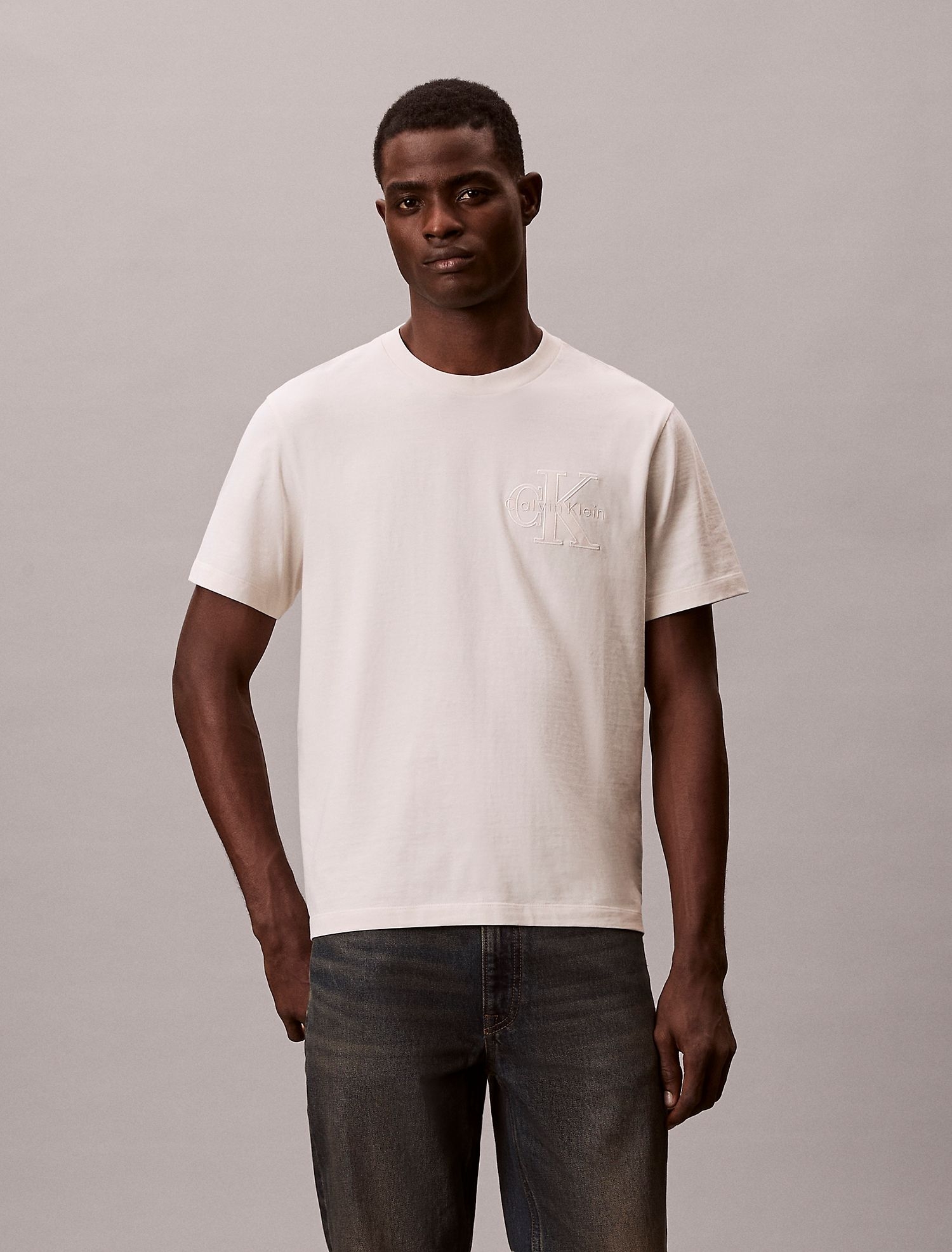 Футболка Calvin Klein Velvet Monologo Relaxed Chalk