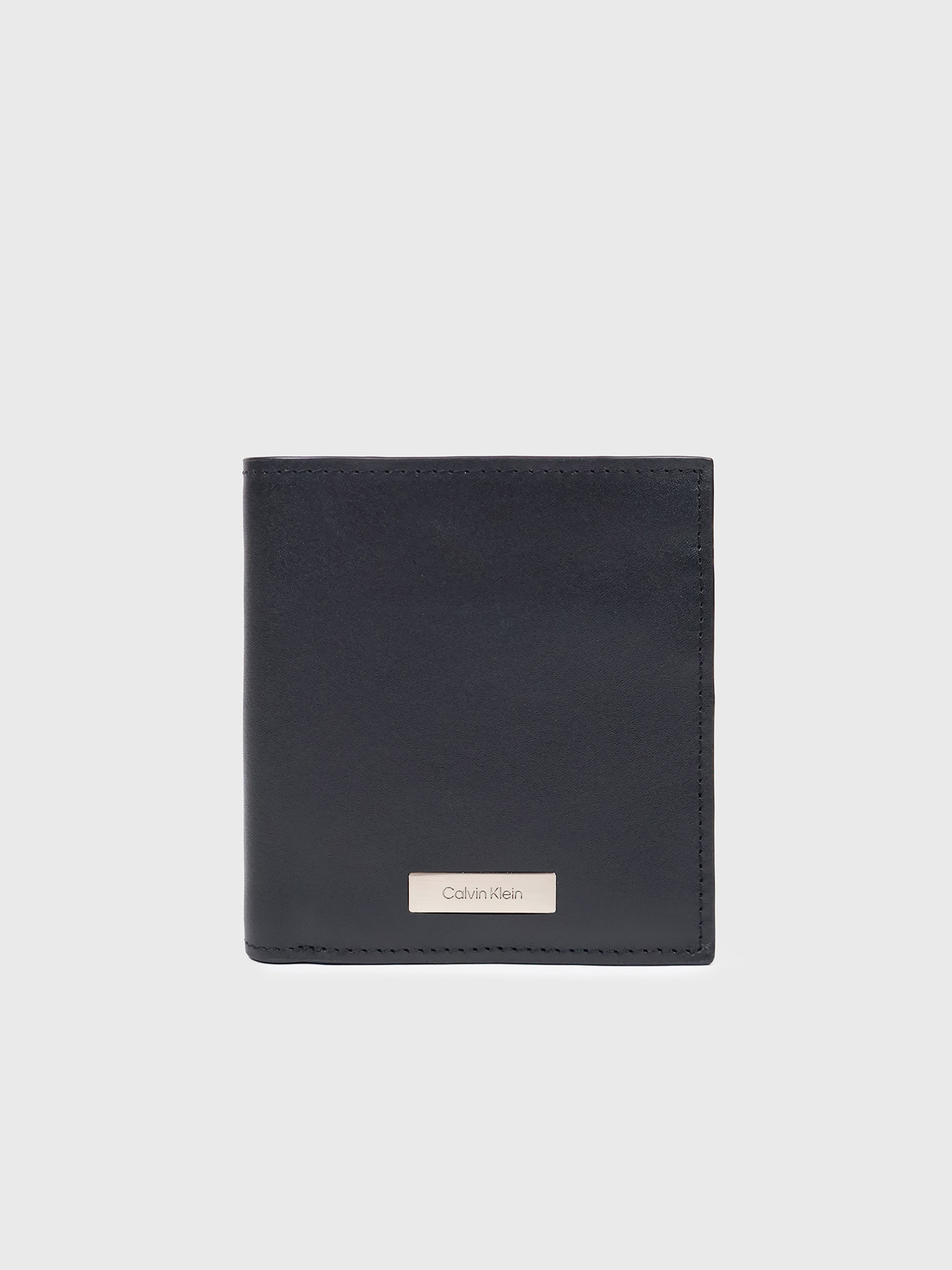 Кошелек Calvin Klein Plaque Logo Slim Bifold Wallet Black