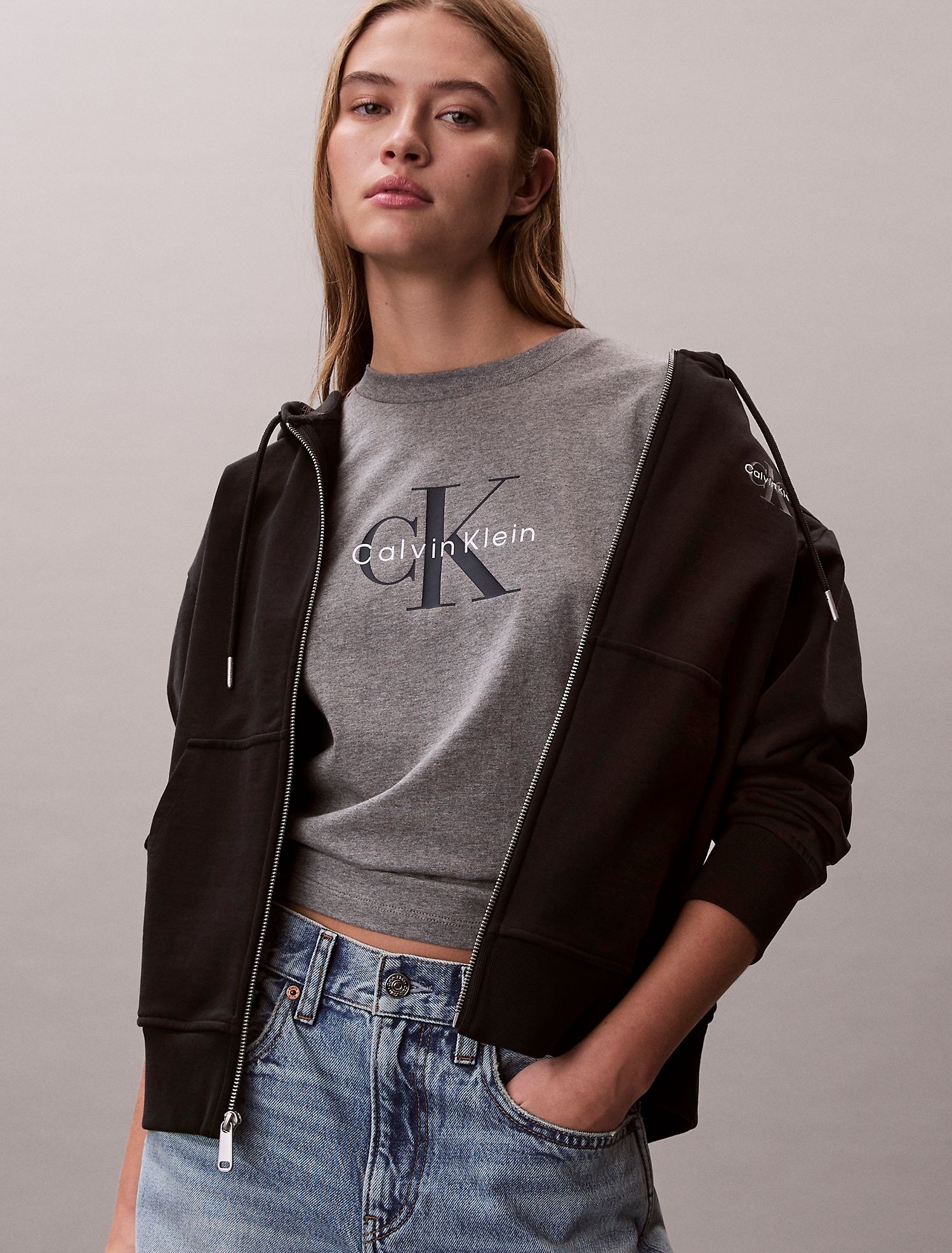 Футболка Calvin Klein Monologo Tee Medium Grey Heather