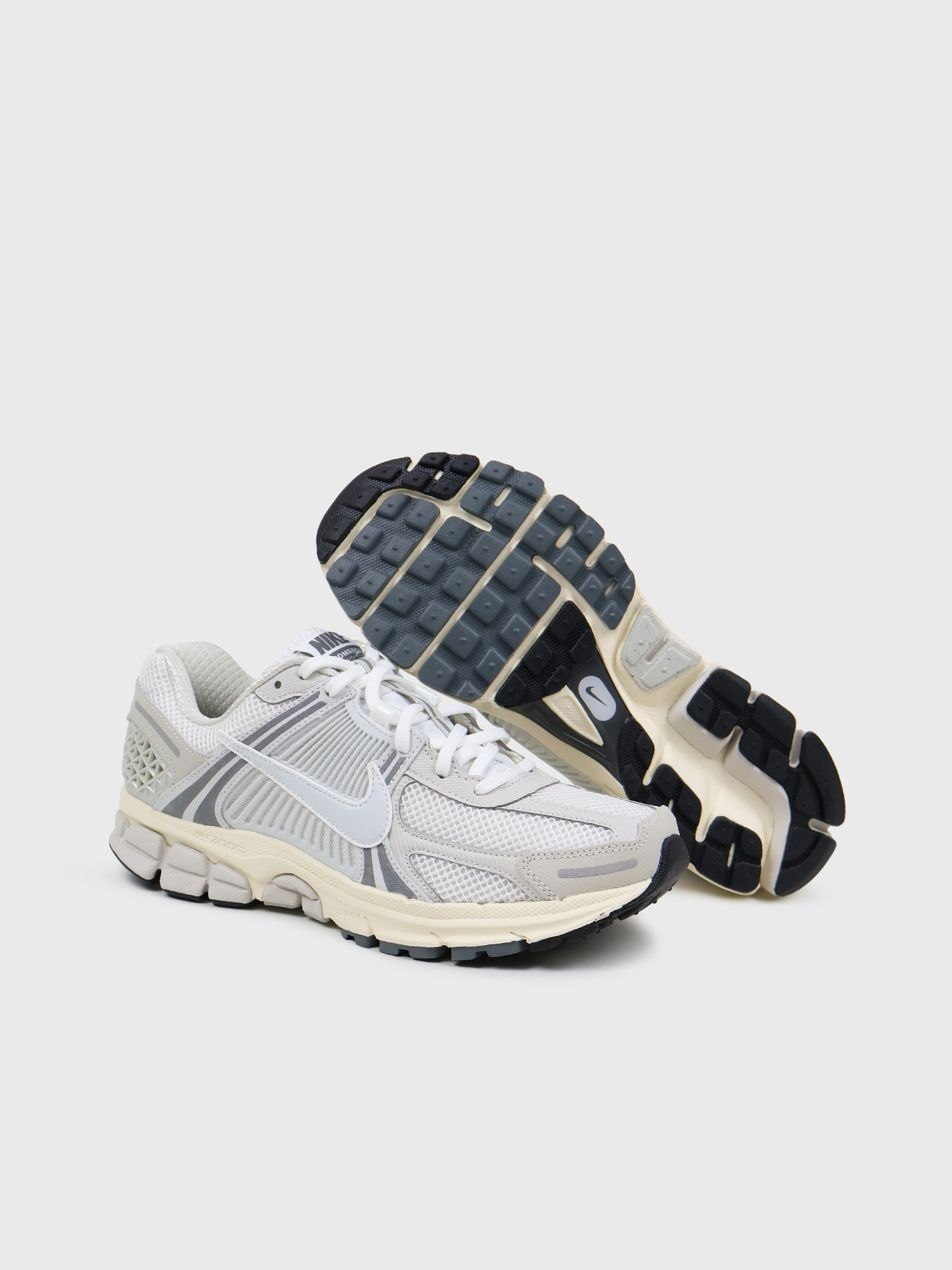 Кросовки Nike Zoom Vomero 5 Platinum Tint