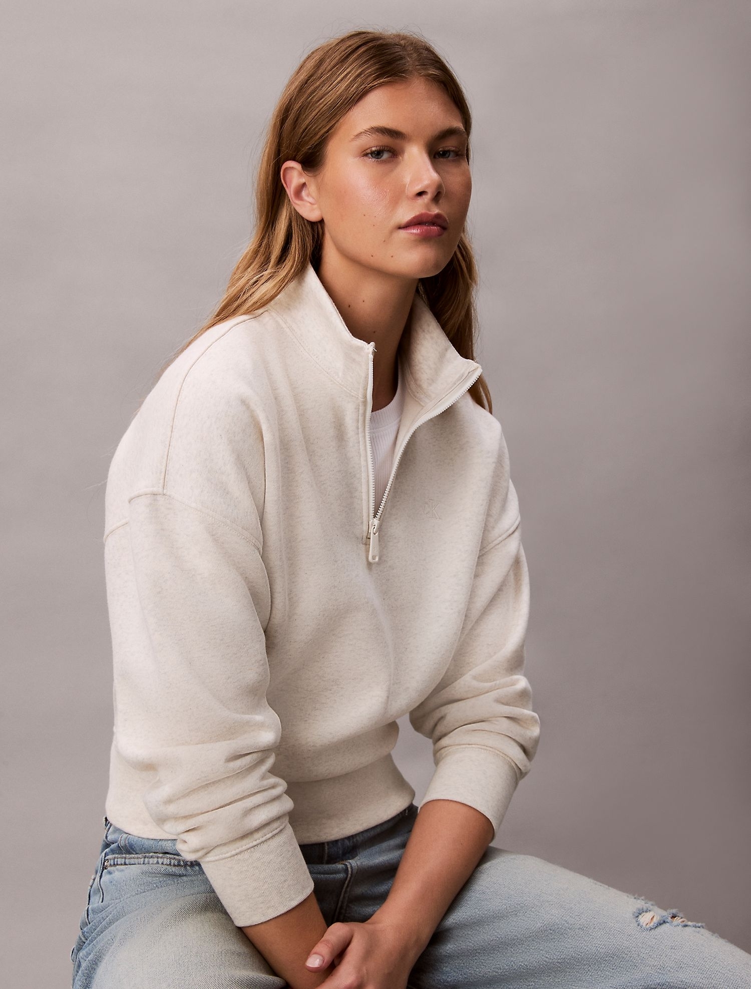 Свитшот на молнии Calvin Klein Archive Logo Fleece Quarter Zip Mock Neck Sweatshirt Vanilla Heather